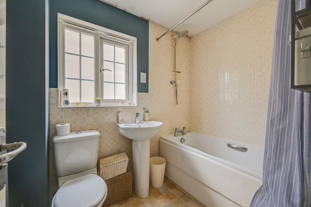 Bathroom1 1