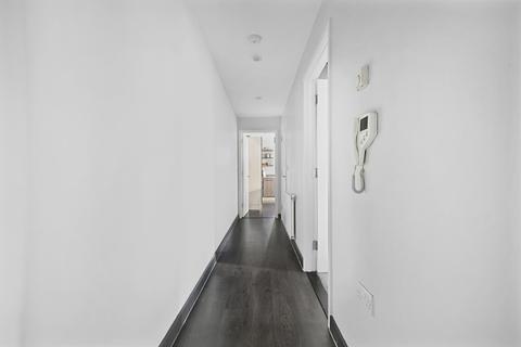 2 bedroom flat to rent, Baldwin Court, Highfield Avenue, Golders Green, NW11