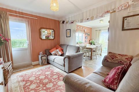 21 Castle Road, Bratton, Westbury, BA13 4SP