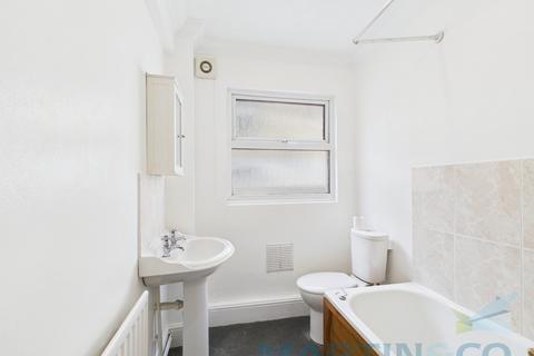 2 bedroom ground floor flat for sale, Bear Road, Brighton, East Sussex