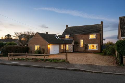 undefined, Spacious Village Home on The Close, Burton Lazars, LE14 2UX