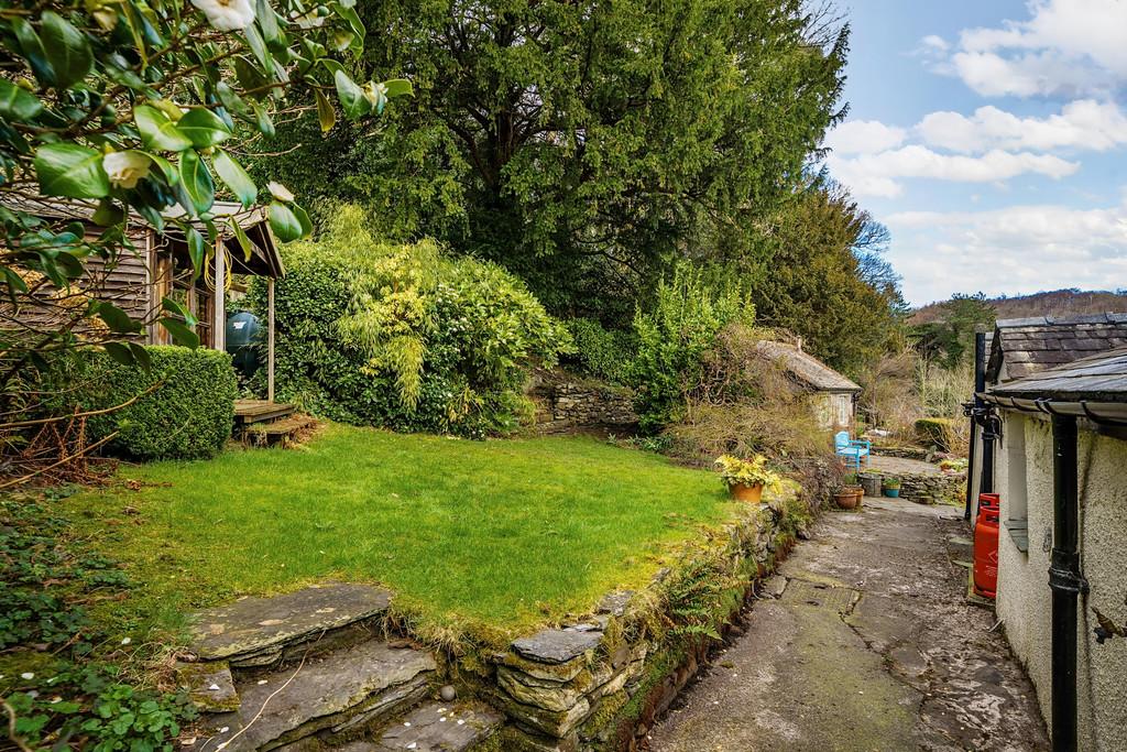 Rear Garden and Summer House