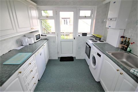 2 bedroom flat for sale, Kings Parade, Holland on Sea, Clacton on Sea