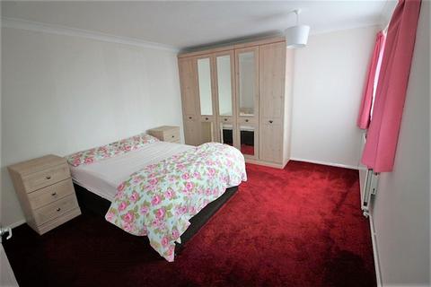 2 bedroom flat for sale, Kings Parade, Holland on Sea, Clacton on Sea