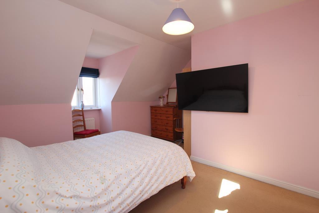 Bed2 (2).JPG