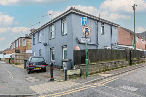 121b Ashley Road, Bournemouth, BH1 4NG