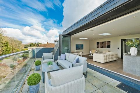 3 bedroom penthouse for sale, Esher Heights, Portsmouth Road, Esher, Surrey, KT10