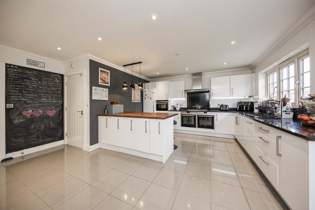 Kitchen 1