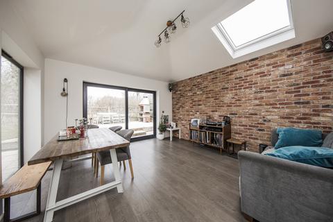 17 Parsonage Croft, Etchingham, TN19 7BY