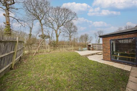 17 Parsonage Croft, Etchingham, TN19 7BY