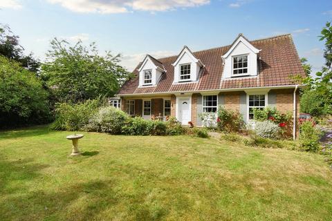 4 bedroom detached house for sale, Grimsby Road, Louth LN11 0ED