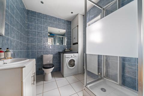 48 Burleigh Avenue, Wallington, SM6 7JG