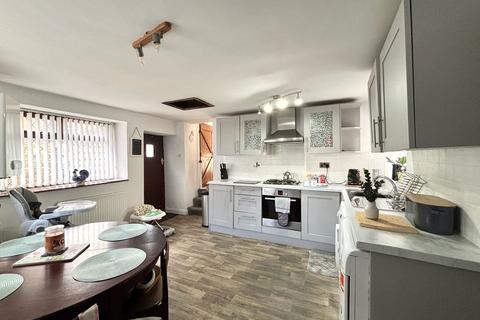 1 bedroom cottage for sale, Town End Road, Clayton