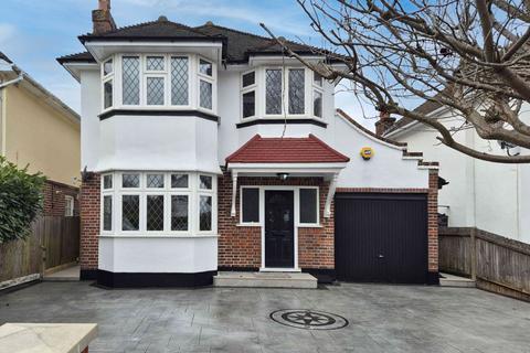 28 Carleton Avenue, Wallington, SM6 9LN