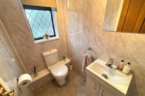 7 Buckingham Crescent, Clayton, Bradford, BD14 6EJ
