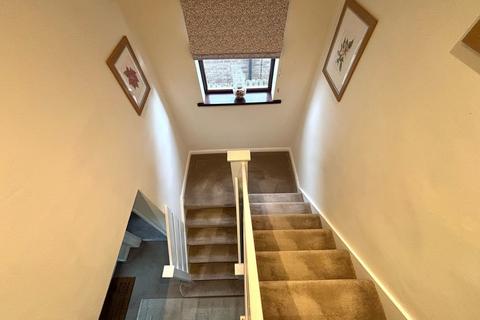 7 Buckingham Crescent, Clayton, Bradford, BD14 6EJ