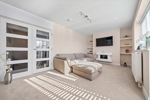 2 Bond Gardens, Wallington, SM6 7LP