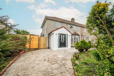 22 Purneys Road, London, SE9 6HT