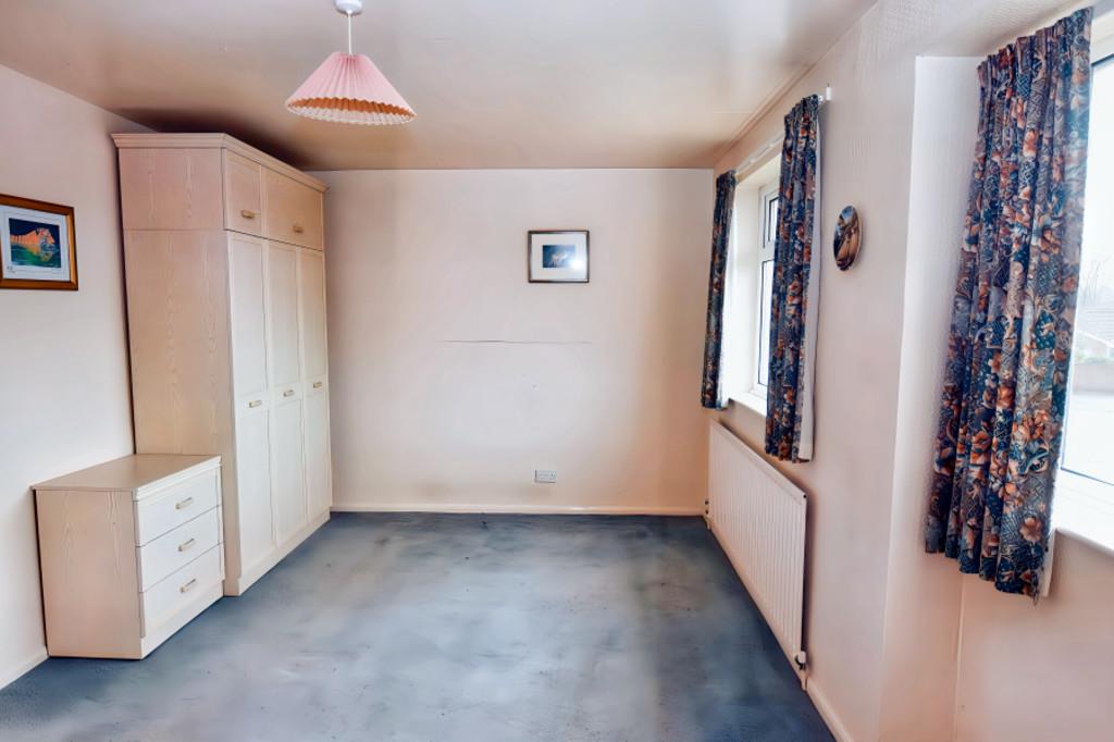 Bedroom 1b