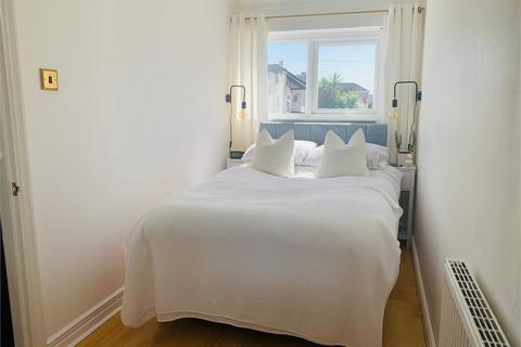 Flat 1, Westbury Court West Road, Shoeburyness, Southend-on-sea, SS3 9DT