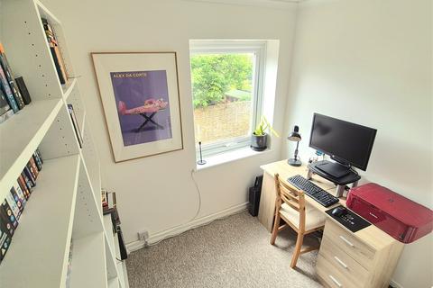 Flat 1, Westbury Court West Road, Shoeburyness, Southend-on-sea, SS3 9DT