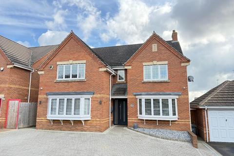 4 bedroom detached house for sale, Roman Close, Wootton NN4