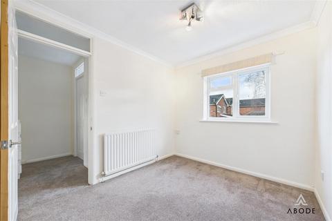 72 Stanley Crescent, Uttoxeter, ST14 7BD