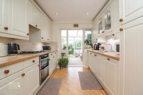 2 bedroom detached bungalow for sale, Wigford Road, Dosthill