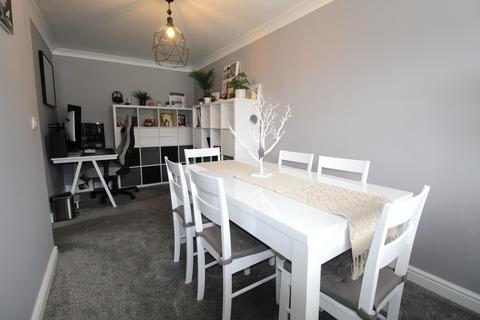 12 Dove Close, Sandy, SG19 2UT