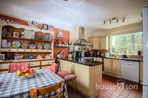 2 Abbott Road, Bournemouth, BH9 1ET