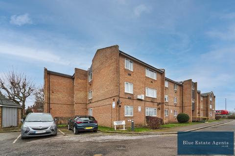 6 Aldergrove Gardens, Hounslow, TW3 3DL