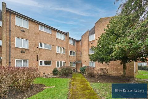 6 Aldergrove Gardens, Hounslow, TW3 3DL