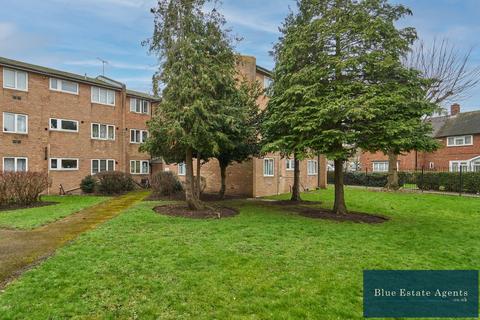 6 Aldergrove Gardens, Hounslow, TW3 3DL