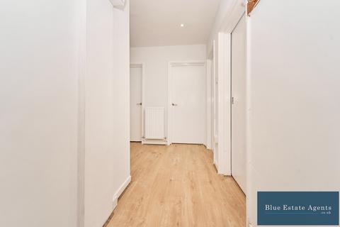 6 Aldergrove Gardens, Hounslow, TW3 3DL
