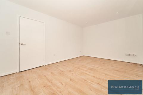 6 Aldergrove Gardens, Hounslow, TW3 3DL