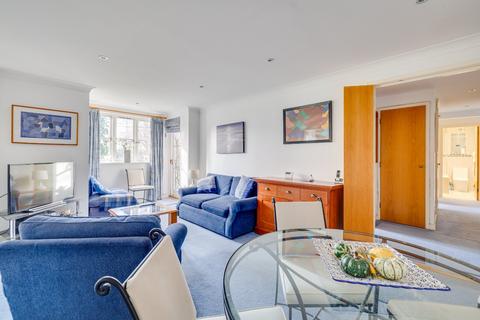 2 bedroom flat for sale, Brompton Park Crescent, London