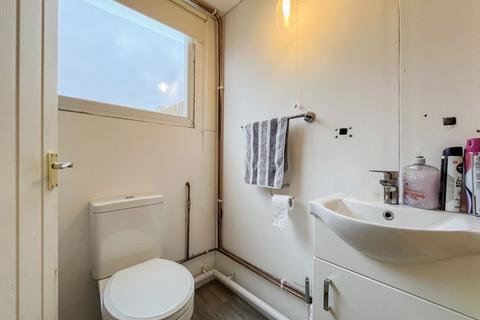 16 Haywain Close, Wolverhampton, WV9 5QQ