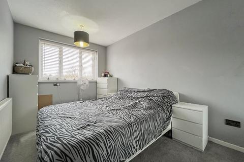 16 Haywain Close, Wolverhampton, WV9 5QQ