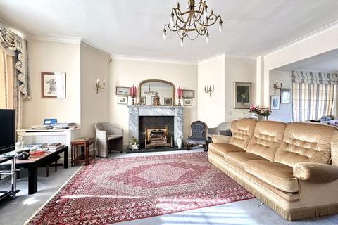 11 Ashdown Road, Epsom, KT17 3PL