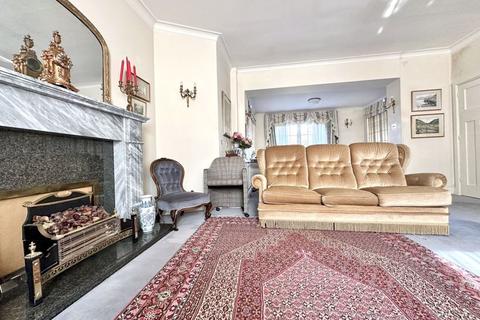11 Ashdown Road, Epsom, KT17 3PL