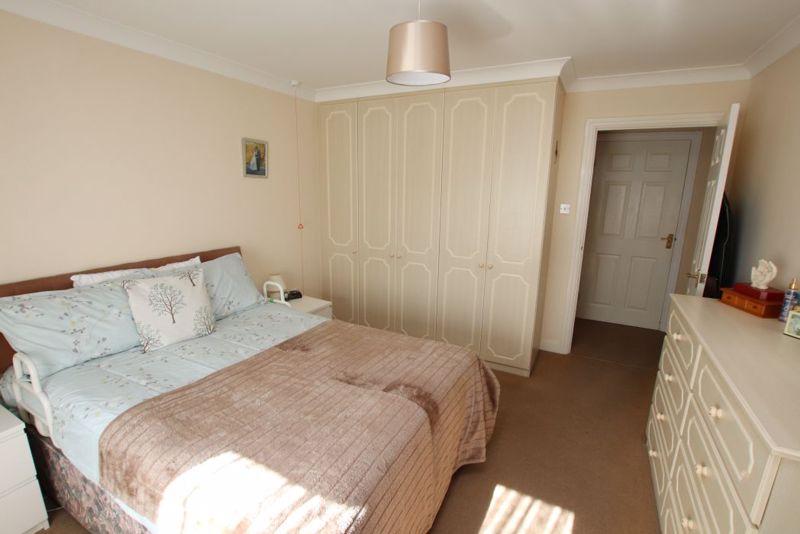 Bed photo 1