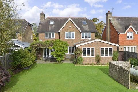 5 bedroom detached house for sale, Hatch Close, Alfold