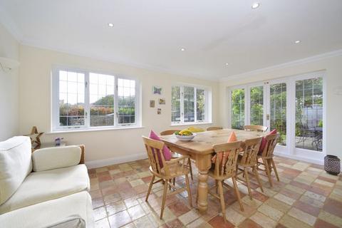 5 bedroom detached house for sale, Hatch Close, Alfold
