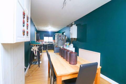 21 Daffodil Place, Walsall, WS5 3DX