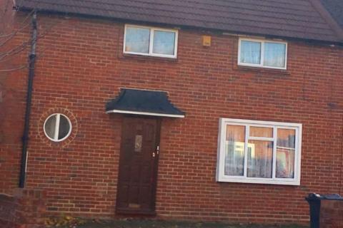 2 bedroom house to rent, Renfrew Road, Hounslow TW4