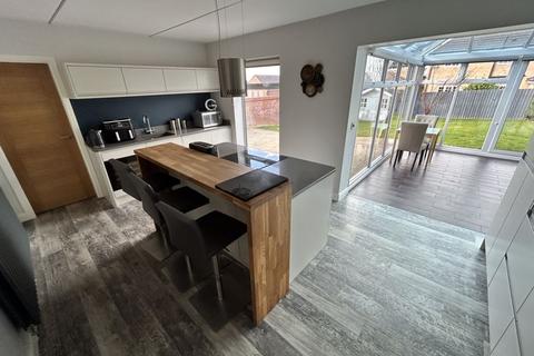4 bedroom detached house for sale, Gwynant, Old Colwyn
