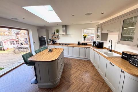 21 Clausen Close, Birmingham, B43 7UD