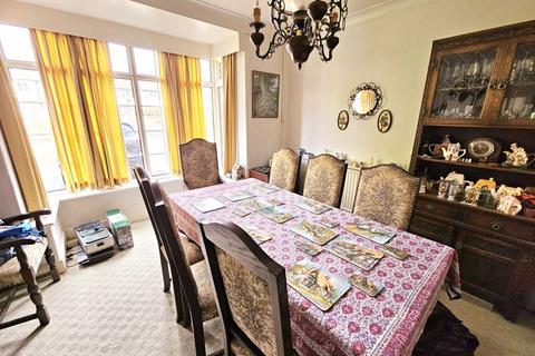 344 Chester Road, Sutton Coldfield, B73 5BU