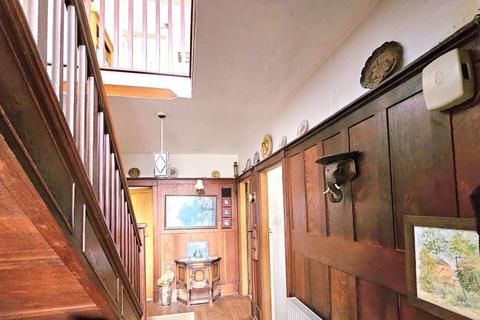 344 Chester Road, Sutton Coldfield, B73 5BU