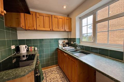 11 Turnor Close, Colsterworth, Grantham, NG33 5JH